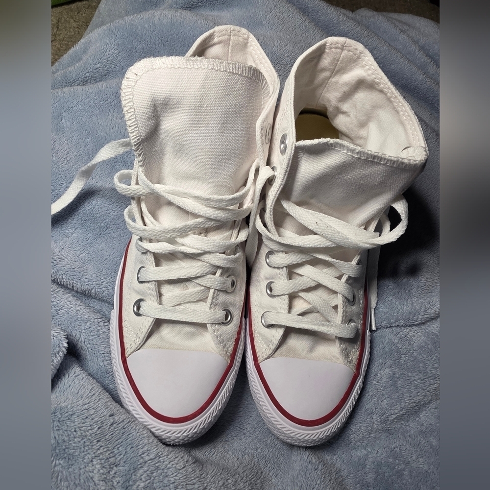 Chuck Taylor All Star Canvas Size 6 - Picture 2 of 13